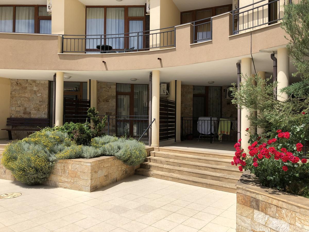 Vp Luxor Studio Sveti Vlas Esterno foto