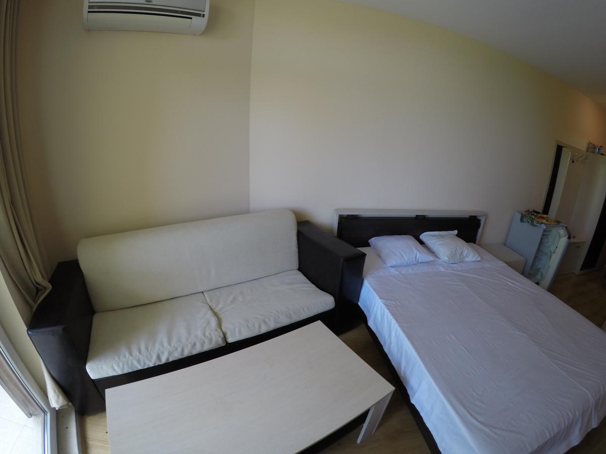 Vp Luxor Studio Sveti Vlas Esterno foto